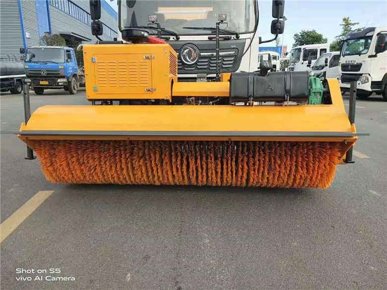 自帶動力掃雪滾（2米3米3.5米）