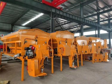 8方撒布機(jī) 8方融雪撒鹽機(jī)