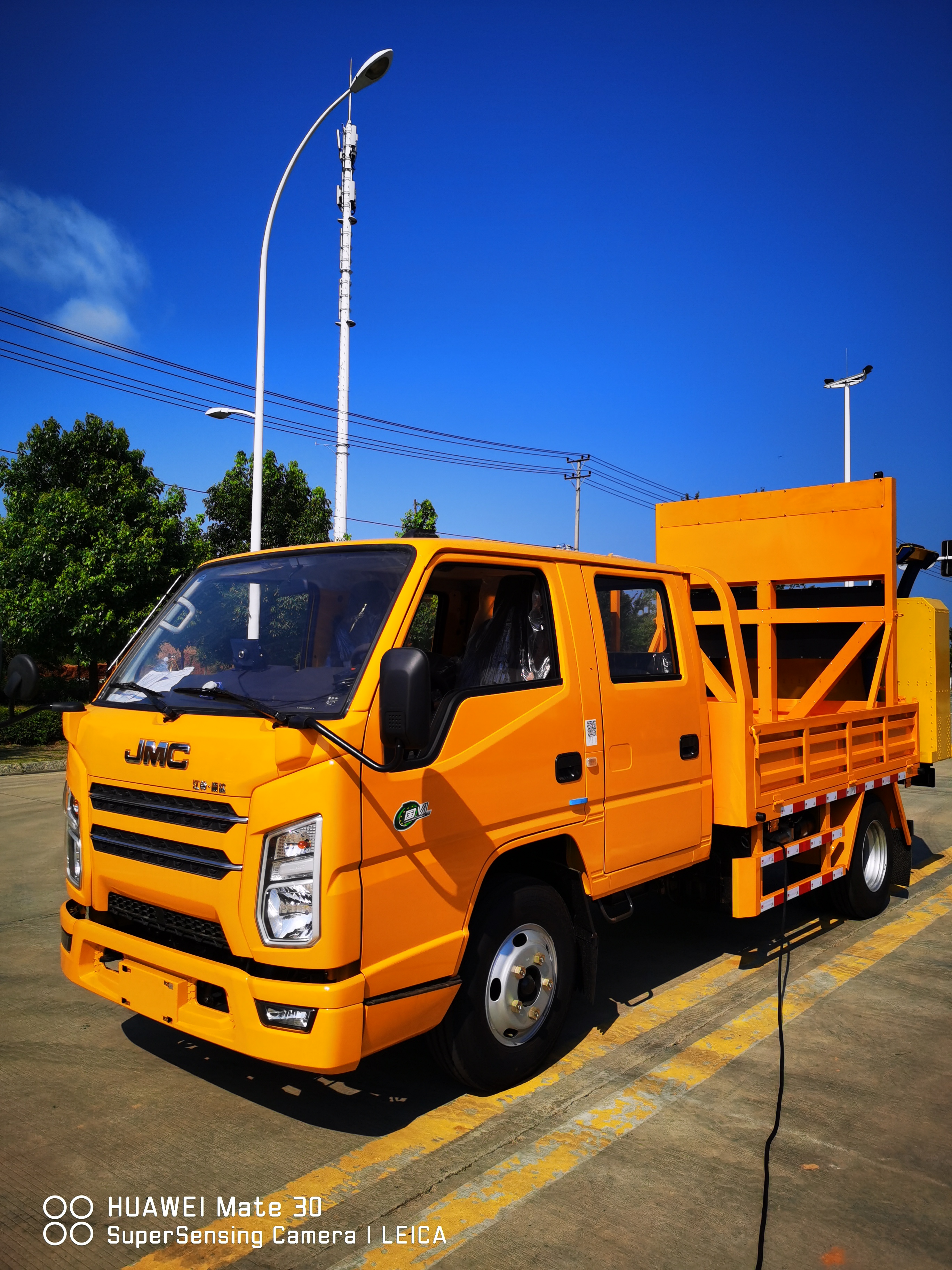 江鈴雙排座防撞緩沖車