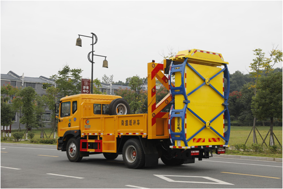 東風(fēng)D9防撞緩沖車100K