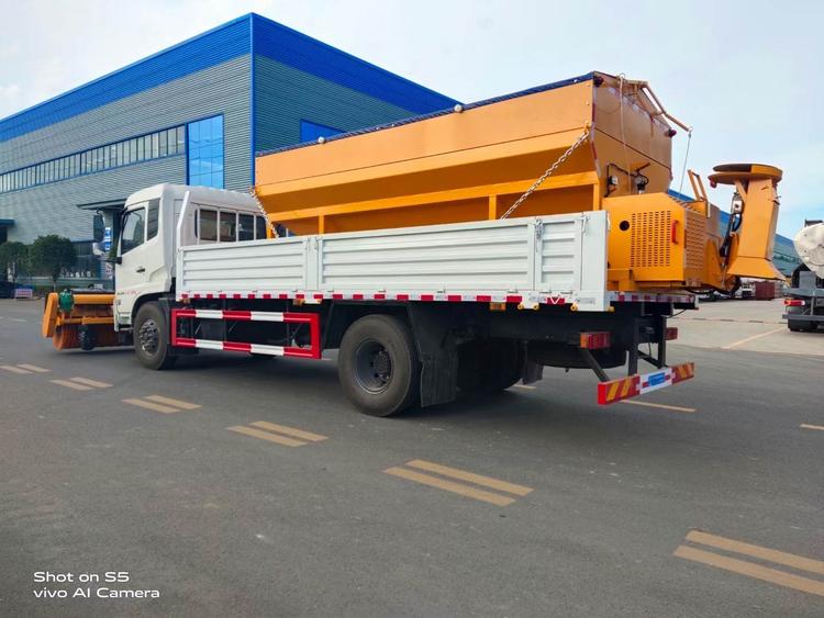 天錦多功能除雪融冰車